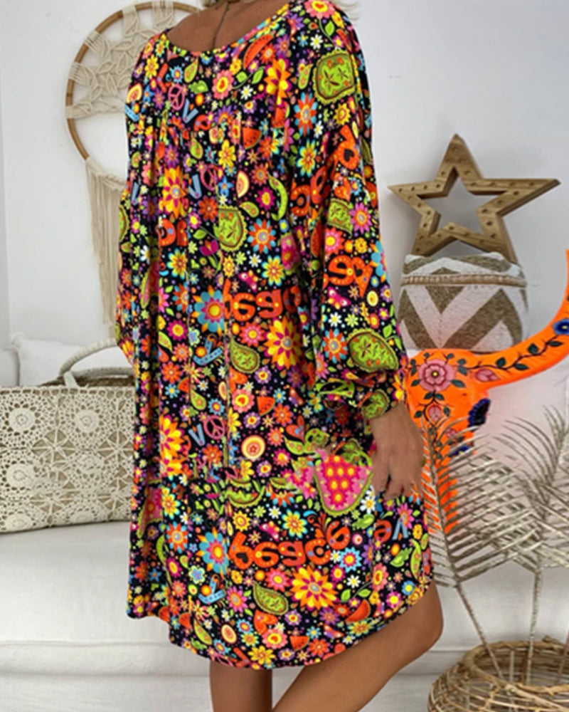 Dina® | Stylish dress with loose floral print