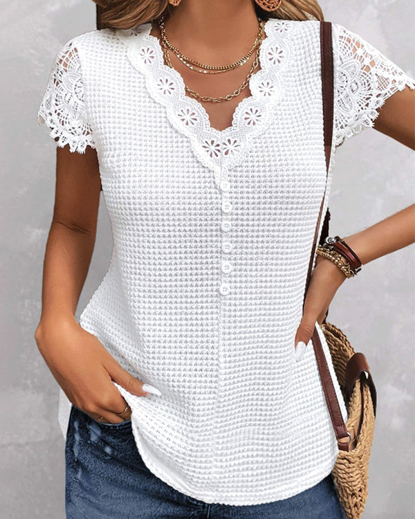 Kira| Short-sleeved lace top with V-neck