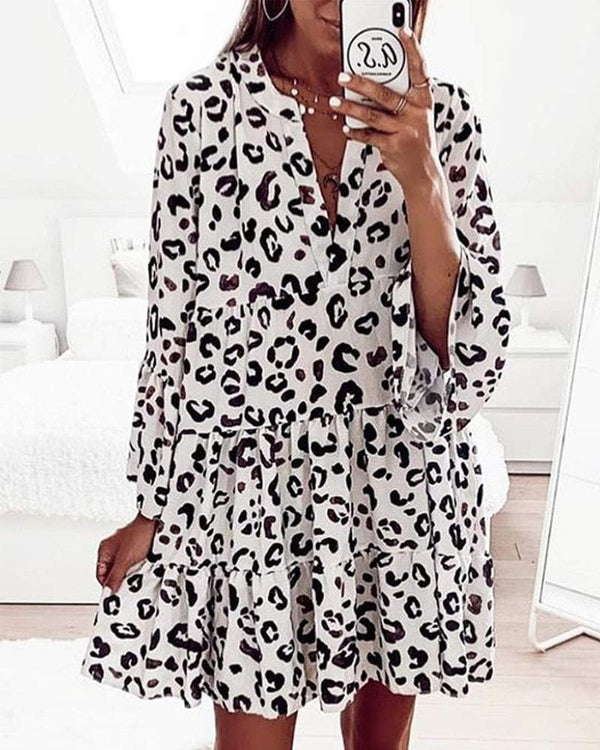 Rita - Leopard Print Dress with V-Neck